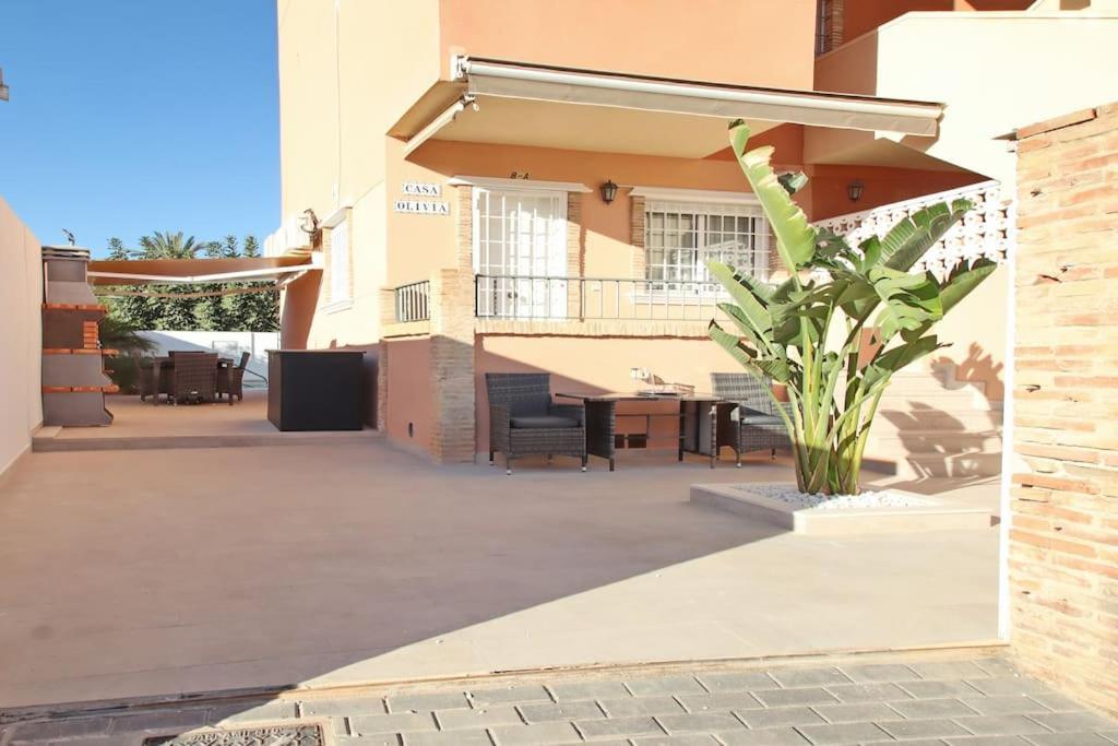 Villa Casa Olivia With Pool Heating Fee à Torrevieja Extérieur photo
