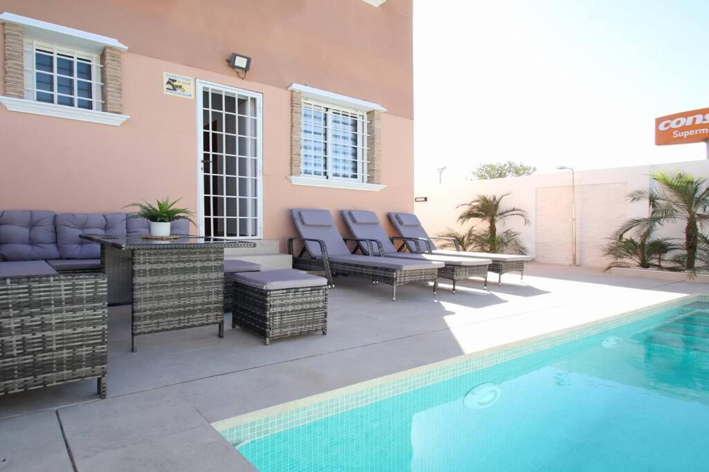 Villa Casa Olivia With Pool Heating Fee à Torrevieja Extérieur photo