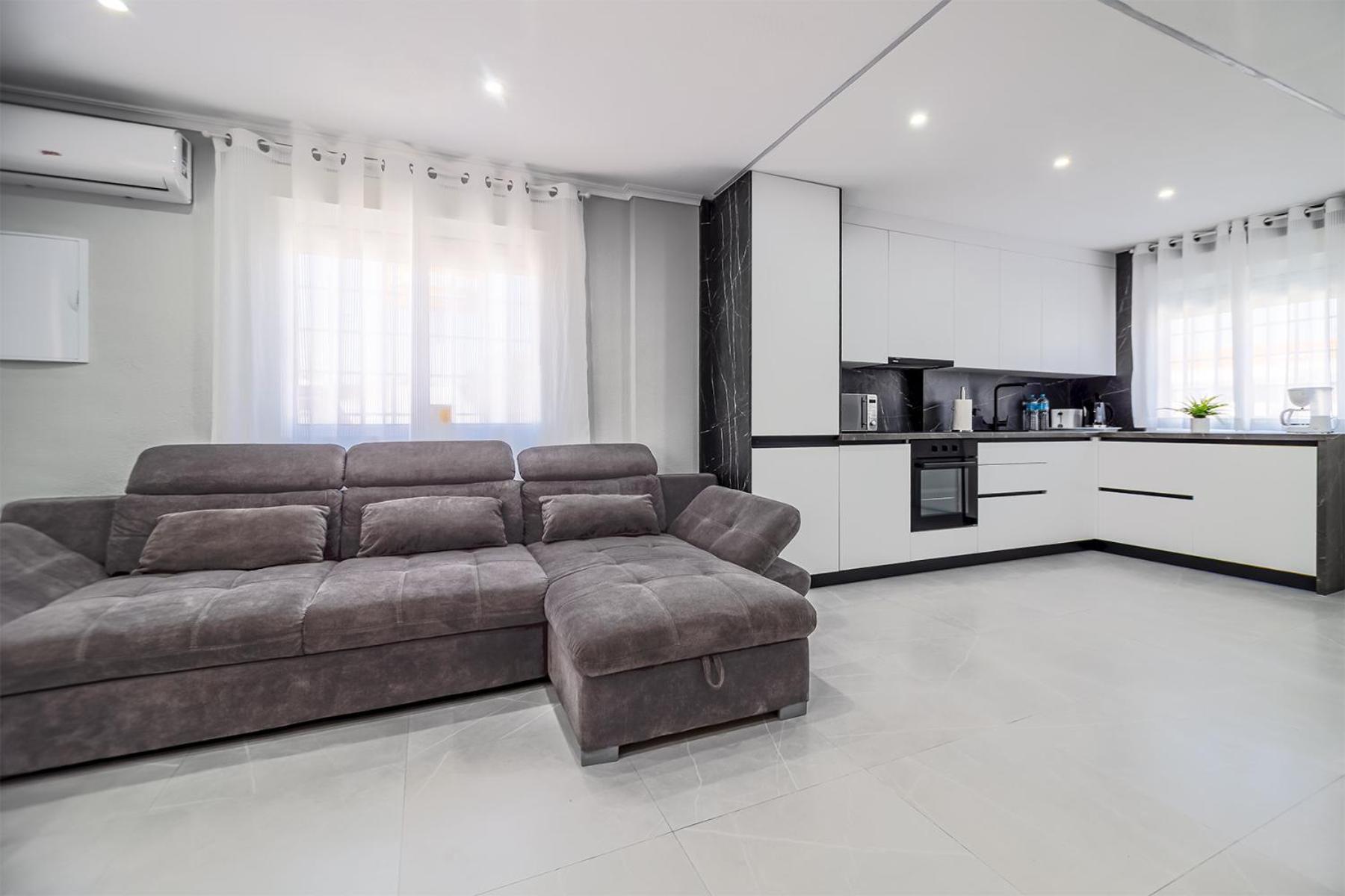 Villa Casa Olivia With Pool Heating Fee à Torrevieja Extérieur photo